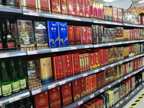 华安基金王斌旗下华安安信A一季报最新持仓，重仓贵州茅台(2025/10/29)